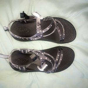 Women’s size 7 chacos!